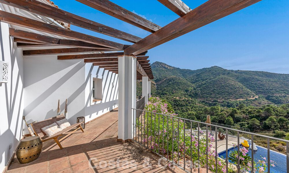 Villa de luxe méditerranéenne avec vue panoramique à vendre, nichée dans les collines verdoyantes de Marbella - Benahavís 789909