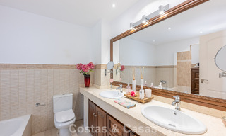 Villa de luxe méditerranéenne avec vue panoramique à vendre, nichée dans les collines verdoyantes de Marbella - Benahavís 789914 