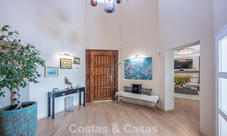 Villa de luxe méditerranéenne avec vue panoramique à vendre, nichée dans les collines verdoyantes de Marbella - Benahavís 789930 