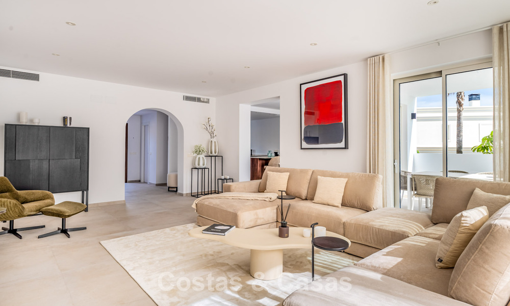 2 villas de luxe contemporaines à vendre, situées côte à côte à seulement 400 m de la plage à Casares, Costa del Sol 788029