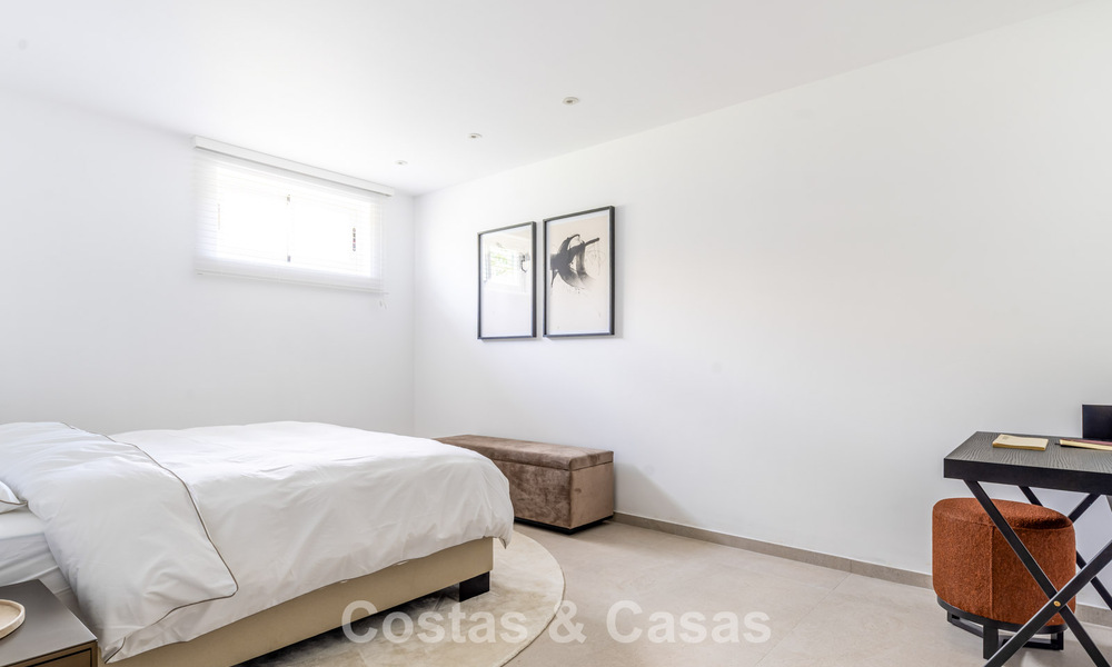 2 villas de luxe contemporaines à vendre, situées côte à côte à seulement 400 m de la plage à Casares, Costa del Sol 788035