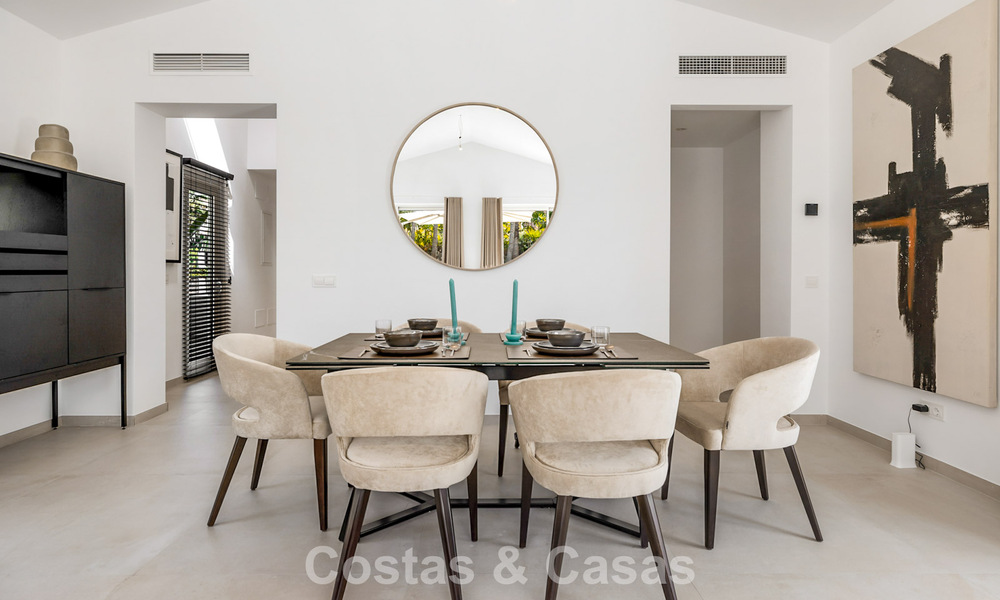 2 villas de luxe contemporaines à vendre, situées côte à côte à seulement 400 m de la plage à Casares, Costa del Sol 788075
