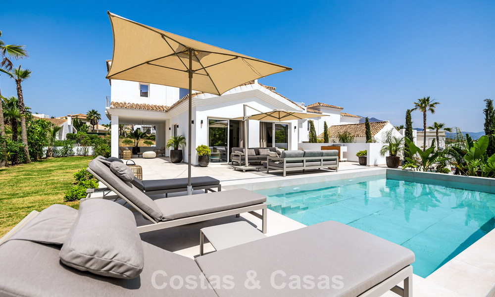 2 villas de luxe contemporaines à vendre, situées côte à côte à seulement 400 m de la plage à Casares, Costa del Sol 788102