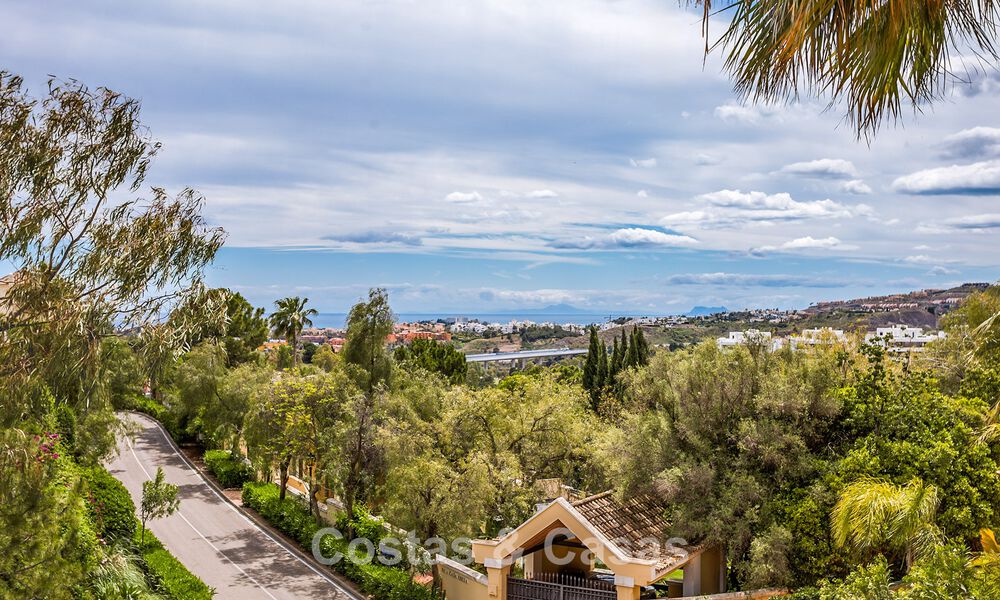Appartement spacieux, prêt à emménager avec vue sur la mer à vendre à Benahavís - Marbella 787872