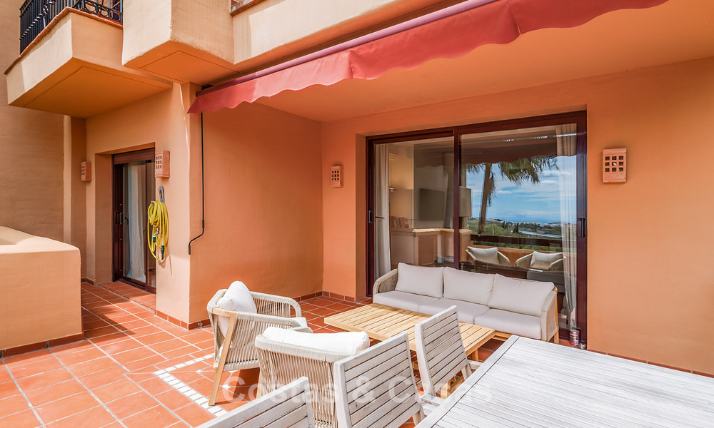 Appartement spacieux, prêt à emménager avec vue sur la mer à vendre à Benahavís - Marbella 787874