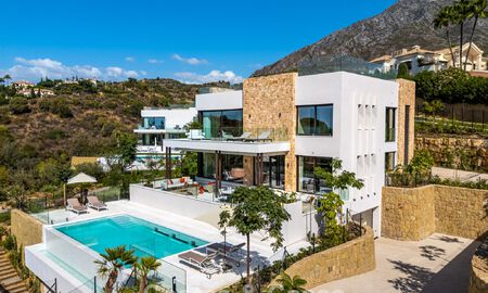 Villa de luxe moderniste avec vue sur la mer à vendre sur le Golden Mile de Marbella 788175