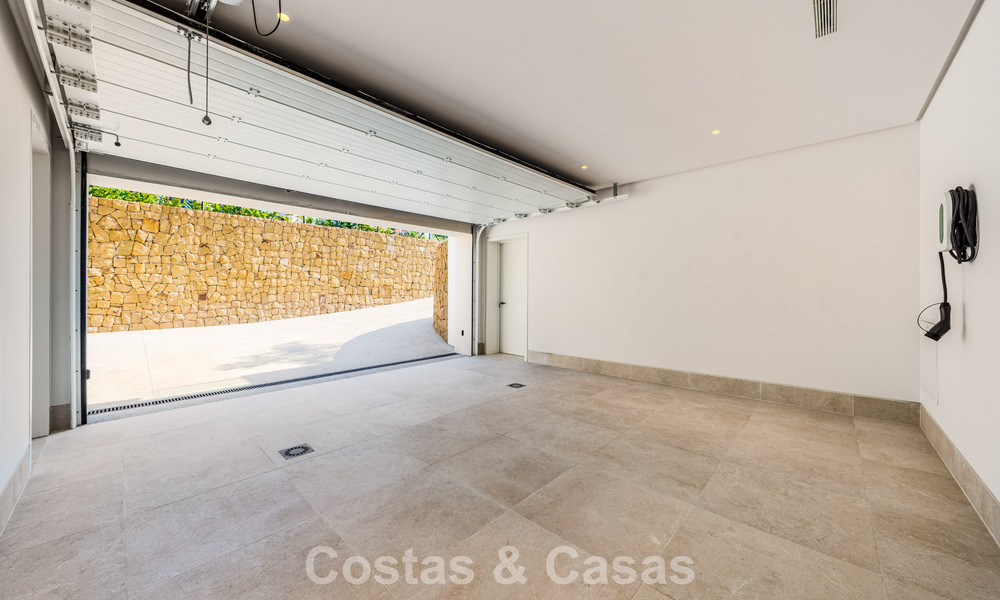 Villa de luxe moderniste avec vue sur la mer à vendre sur le Golden Mile de Marbella 788188