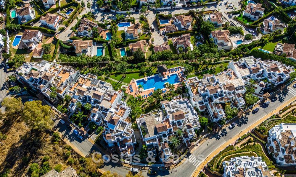 Appartements à vendre dans une résidence sécurisée à Nueva Andalucia, Marbella 788735