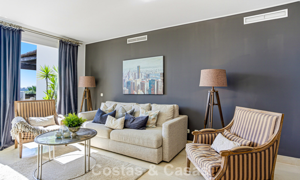 Appartements à vendre dans une résidence sécurisée à Nueva Andalucia, Marbella 788752