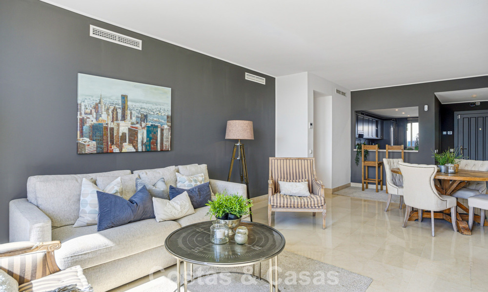 Appartements à vendre dans une résidence sécurisée à Nueva Andalucia, Marbella 788755