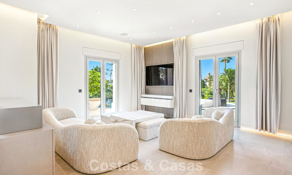 Magnifique villa néoclassique à vendre dans le prestigieux domaine privé et sécurisé de Sierra Blanca, Marbella 788193