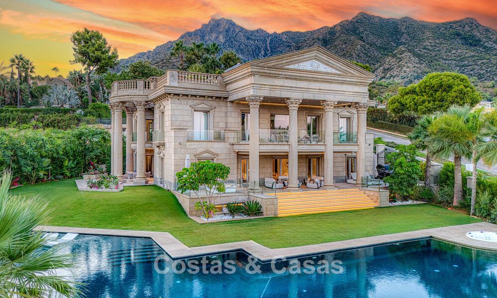 Magnifique villa néoclassique à vendre dans le prestigieux domaine privé et sécurisé de Sierra Blanca, Marbella 788199