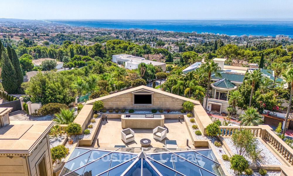 Magnifique villa néoclassique à vendre dans le prestigieux domaine privé et sécurisé de Sierra Blanca, Marbella 788211