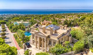 Magnifique villa néoclassique à vendre dans le prestigieux domaine privé et sécurisé de Sierra Blanca, Marbella 788215 