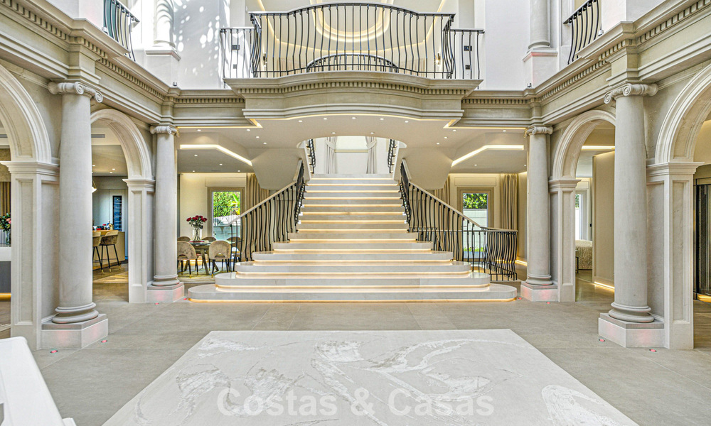 Magnifique villa néoclassique à vendre dans le prestigieux domaine privé et sécurisé de Sierra Blanca, Marbella 788216