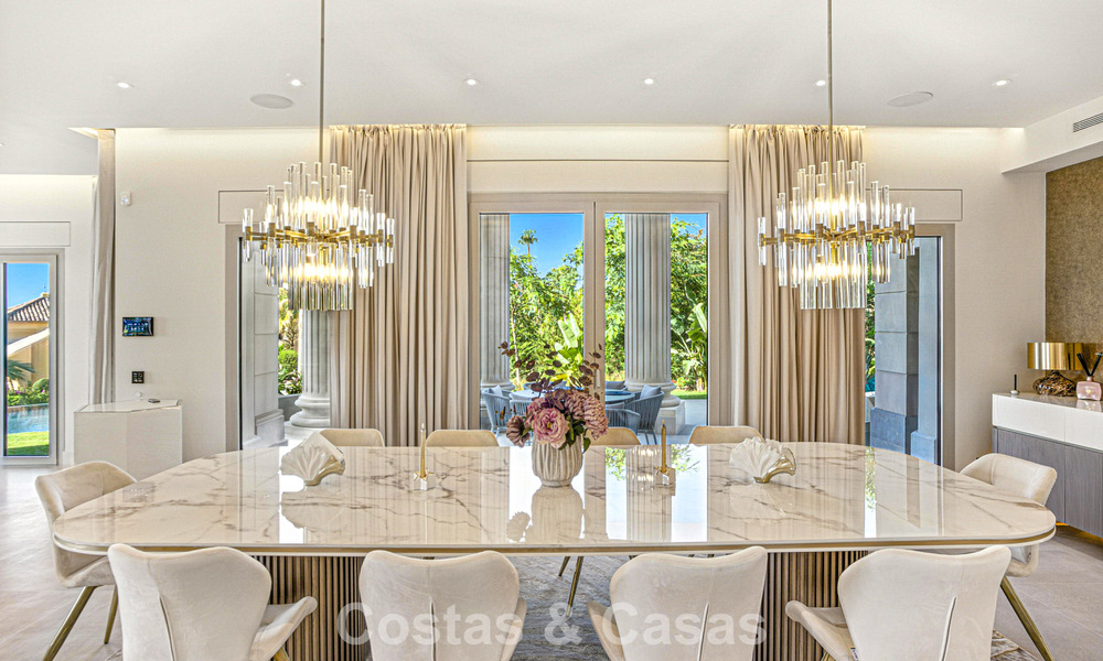 Magnifique villa néoclassique à vendre dans le prestigieux domaine privé et sécurisé de Sierra Blanca, Marbella 788219