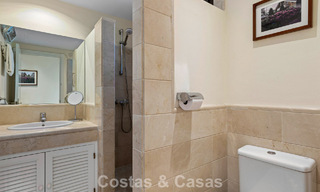 Appartement d'angle, prêt à emménager, à vendre dans un complexe de golf sur les hauteurs de Marbella - Benahavís 788244 