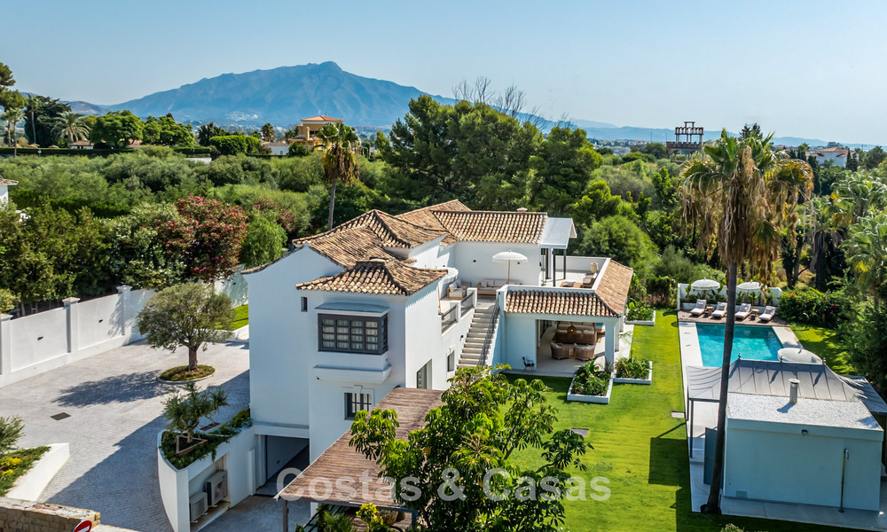 Magnifique villa de luxe à l'architecture andalouse intemporelle, à vendre sur le Nouveau Golden Mile, entre Marbella et Estepona 788325