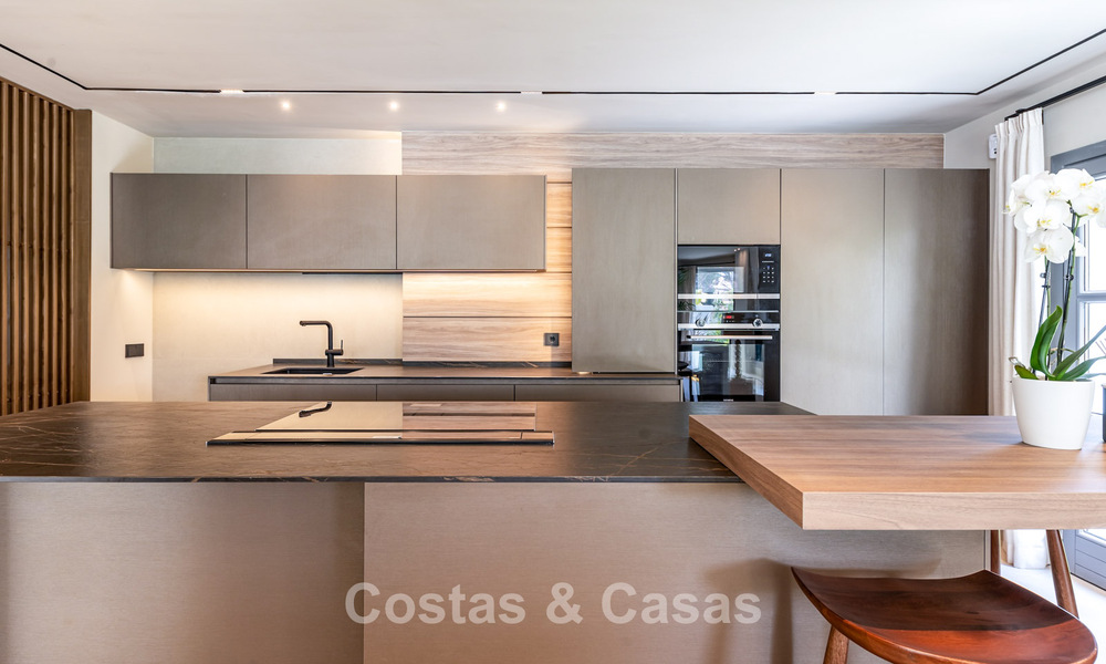 Magnifique villa de luxe à l'architecture andalouse intemporelle, à vendre sur le Nouveau Golden Mile, entre Marbella et Estepona 788330