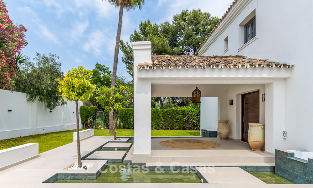 Magnifique villa de luxe à l'architecture andalouse intemporelle, à vendre sur le Nouveau Golden Mile, entre Marbella et Estepona 788355