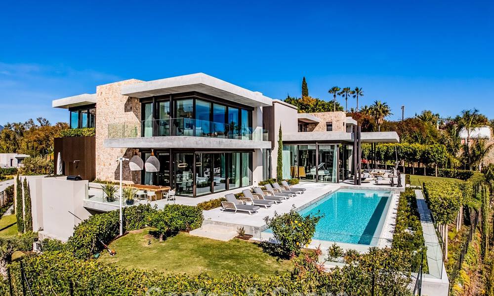 Villa de luxe haut de gamme avec vue panoramique sur la mer à vendre dans un complexe prestigieux, Benahavis - Marbella 788383