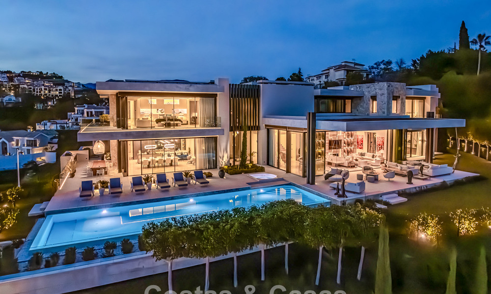 Villa de luxe haut de gamme avec vue panoramique sur la mer à vendre dans un complexe prestigieux, Benahavis - Marbella 788385