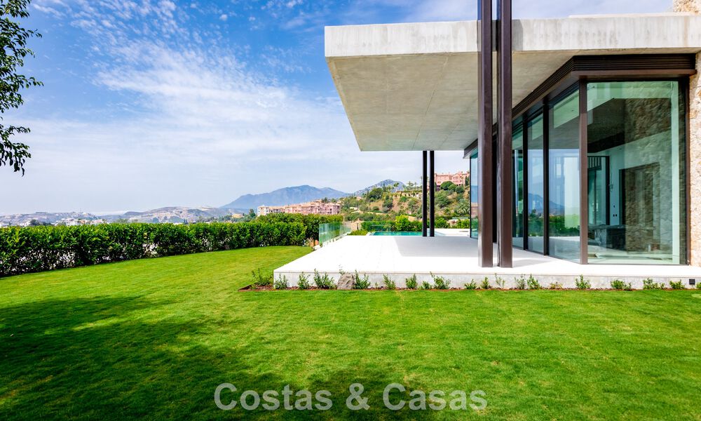 Villa de luxe haut de gamme avec vue panoramique sur la mer à vendre dans un complexe prestigieux, Benahavis - Marbella 788390