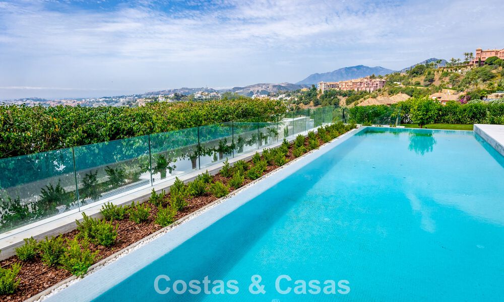 Villa de luxe haut de gamme avec vue panoramique sur la mer à vendre dans un complexe prestigieux, Benahavis - Marbella 788392