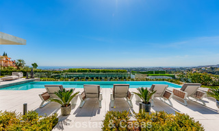 Villa de luxe haut de gamme avec vue panoramique sur la mer à vendre dans un complexe prestigieux, Benahavis - Marbella 788410 