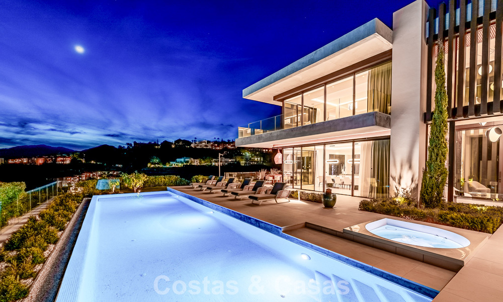 Villa de luxe haut de gamme avec vue panoramique sur la mer à vendre dans un complexe prestigieux, Benahavis - Marbella 788436