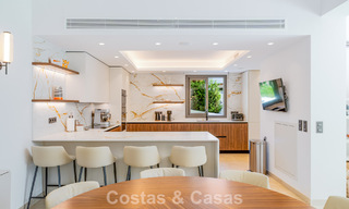 Villa de luxe élégamment rénovée à vendre dans un prestigieux quartier golfique de Nueva Andalucia, Marbella 788441 