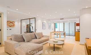 Villa de luxe élégamment rénovée à vendre dans un prestigieux quartier golfique de Nueva Andalucia, Marbella 788447 