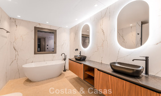 Villa de luxe élégamment rénovée à vendre dans un prestigieux quartier golfique de Nueva Andalucia, Marbella 788462 