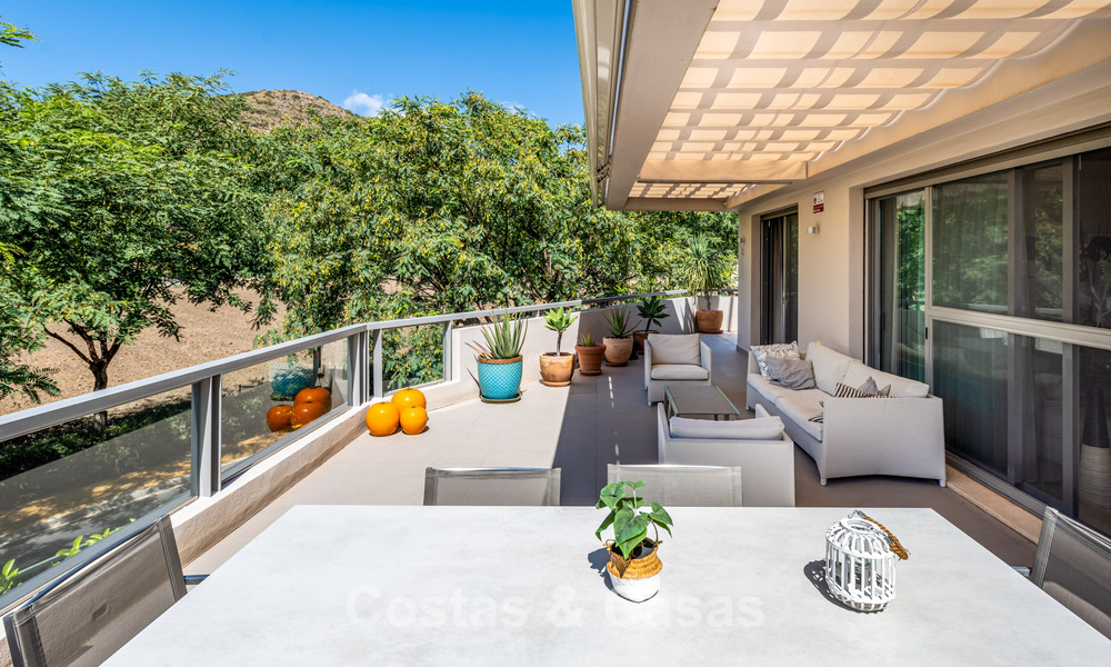 Appartement contemporain avec grande terrasse d'angle à vendre à Marbella - Benahavis 788710