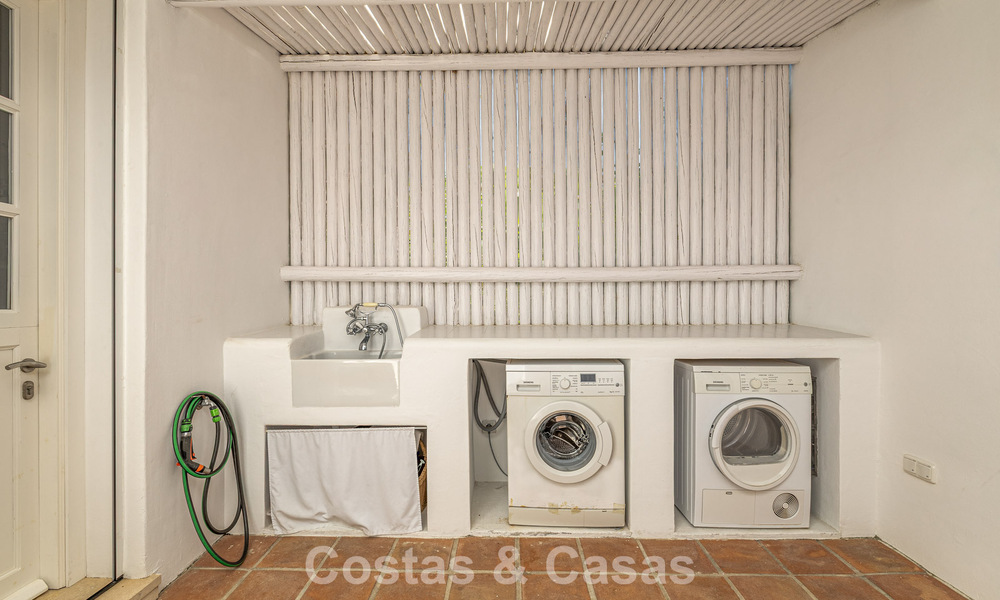 Villa espagnole moderne, prête à emménager, à vendre, entourée de parcours de golf de renom sur la Costa del Sol 788285