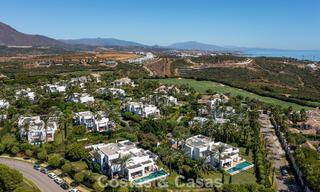 Villa espagnole moderne, prête à emménager, à vendre, entourée de parcours de golf de renom sur la Costa del Sol 788290 