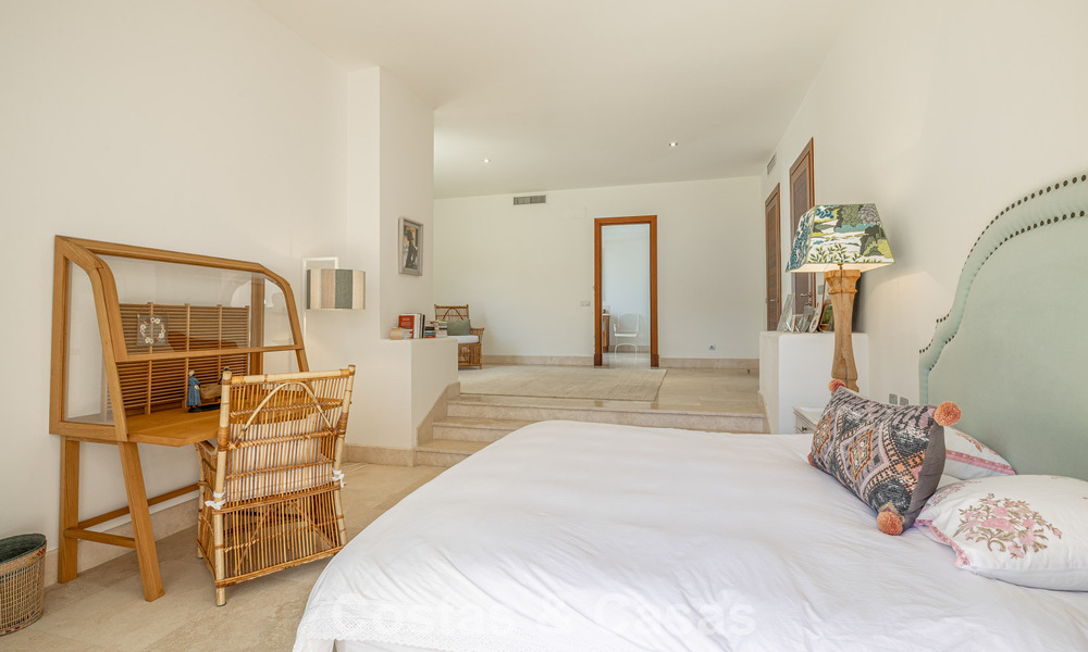 Villa espagnole moderne, prête à emménager, à vendre, entourée de parcours de golf de renom sur la Costa del Sol 788303