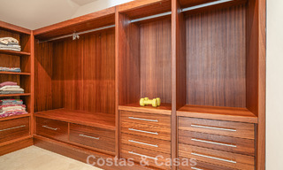 Villa espagnole moderne, prête à emménager, à vendre, entourée de parcours de golf de renom sur la Costa del Sol 788307 