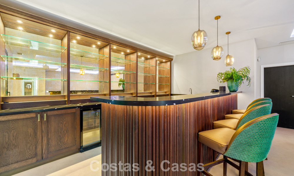 Villa exclusive avec vue mer à vendre dans une urbanisation sécurisée à La Quinta, Marbella - Benahavis 788547