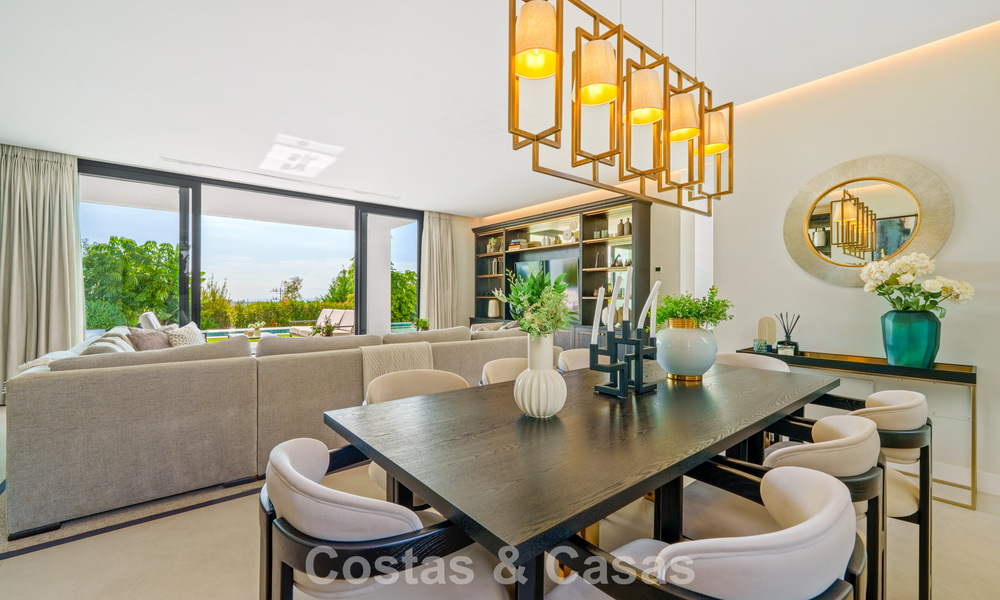 Villa exclusive avec vue mer à vendre dans une urbanisation sécurisée à La Quinta, Marbella - Benahavis 788557