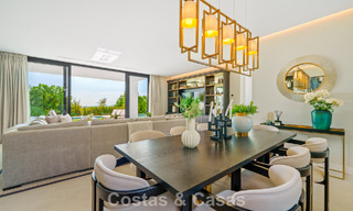 Villa exclusive avec vue mer à vendre dans une urbanisation sécurisée à La Quinta, Marbella - Benahavis 788557 