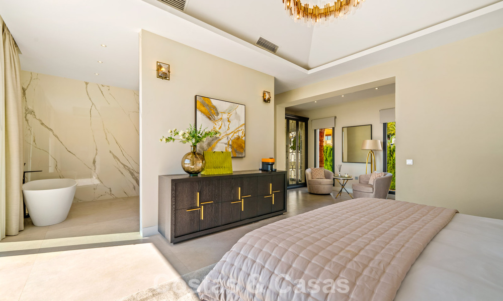 Villa exclusive avec vue mer à vendre dans une urbanisation sécurisée à La Quinta, Marbella - Benahavis 788575