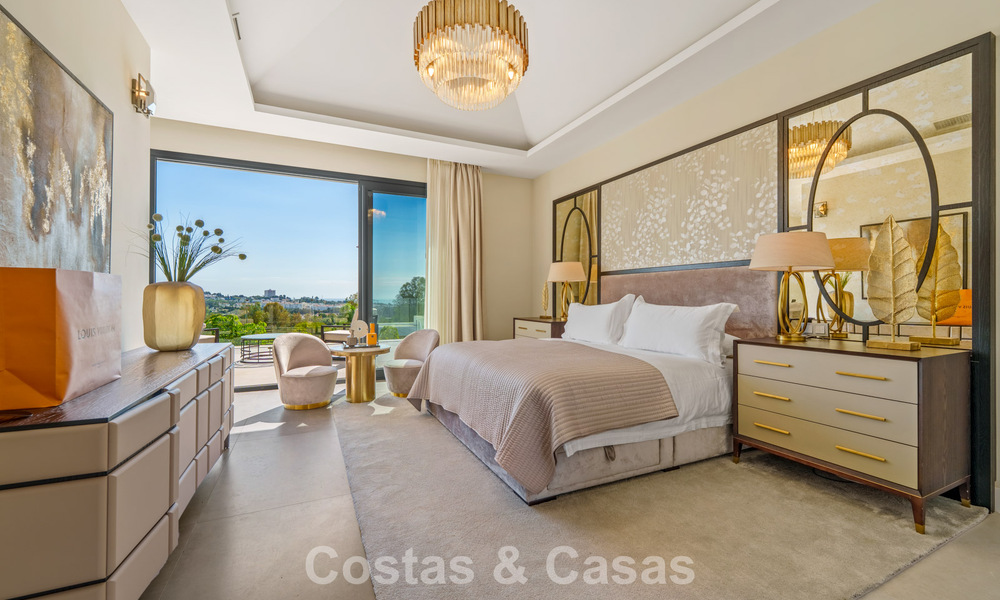 Villa exclusive avec vue mer à vendre dans une urbanisation sécurisée à La Quinta, Marbella - Benahavis 788579