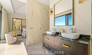 Villa exclusive avec vue mer à vendre dans une urbanisation sécurisée à La Quinta, Marbella - Benahavis 788581 