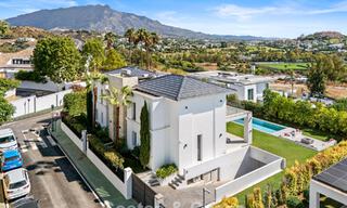 Villa exclusive avec vue mer à vendre dans une urbanisation sécurisée à La Quinta, Marbella - Benahavis 788585 