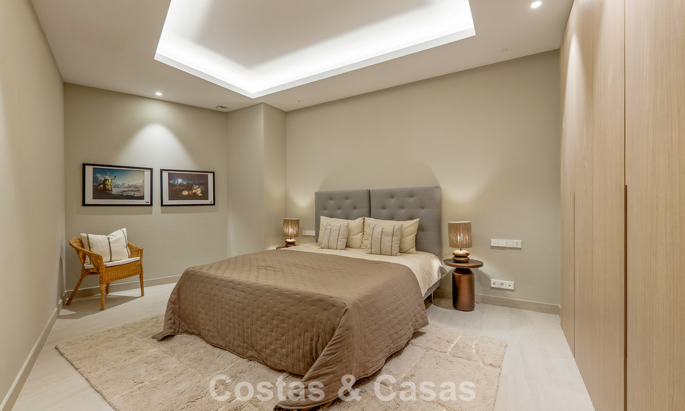 Maison avec vue panoramique sur la mer à vendre dans un complexe résidentiel sécurisé à Nueva Andalucia, Marbella 788595