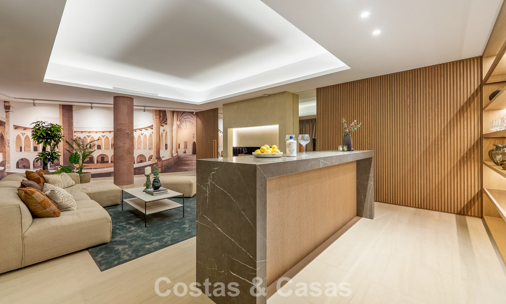 Maison avec vue panoramique sur la mer à vendre dans un complexe résidentiel sécurisé à Nueva Andalucia, Marbella 788596