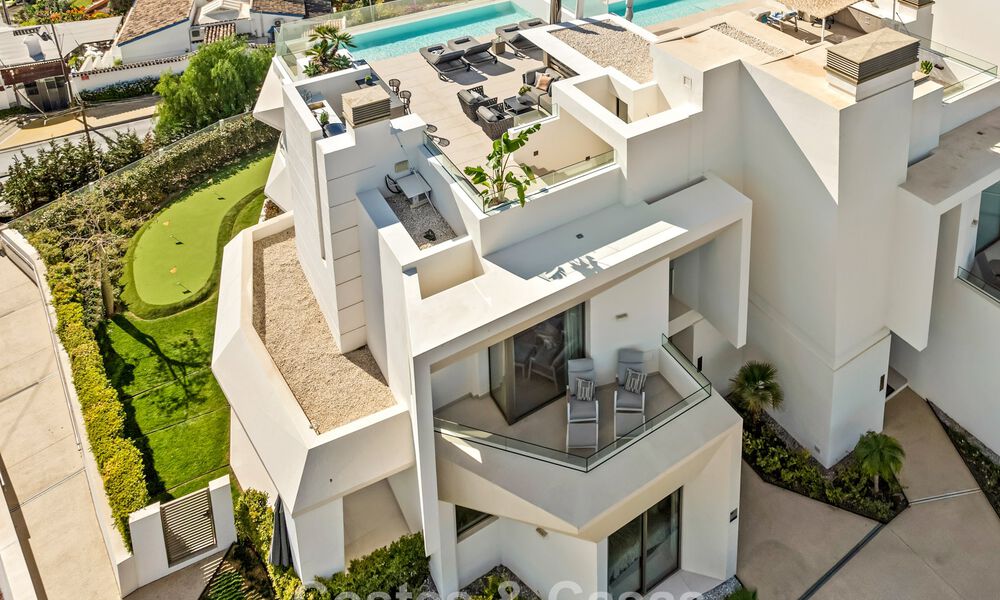 Maison avec vue panoramique sur la mer à vendre dans un complexe résidentiel sécurisé à Nueva Andalucia, Marbella 788604