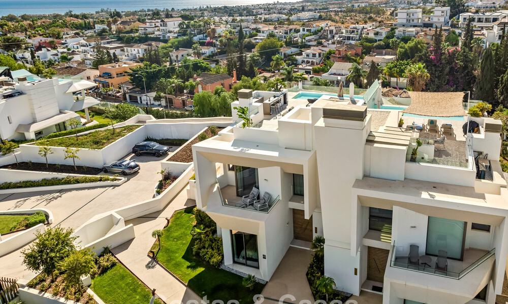 Maison avec vue panoramique sur la mer à vendre dans un complexe résidentiel sécurisé à Nueva Andalucia, Marbella 788605