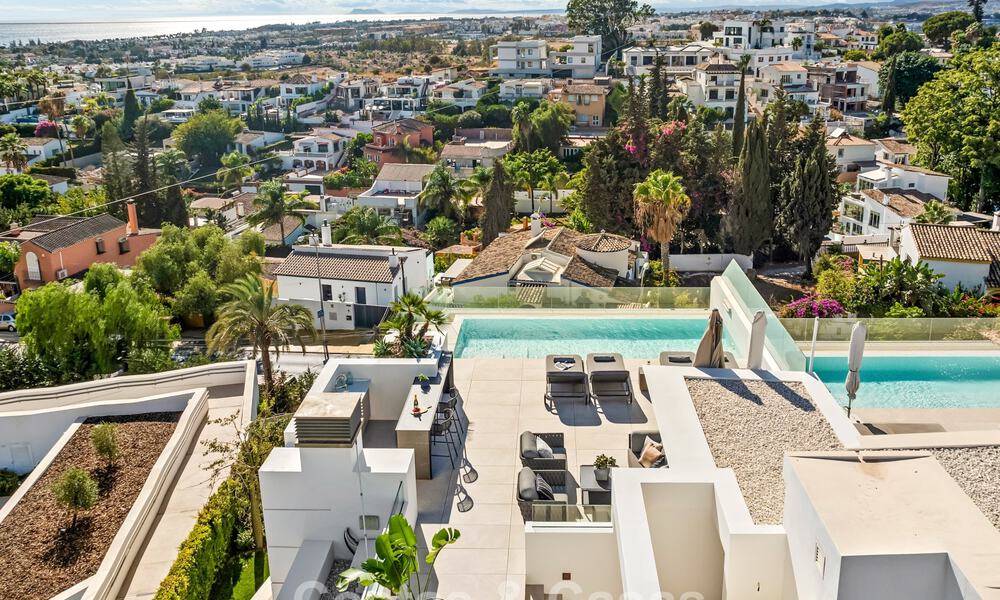 Maison avec vue panoramique sur la mer à vendre dans un complexe résidentiel sécurisé à Nueva Andalucia, Marbella 788606